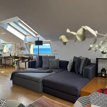 Bustos - Exclusive Oceanfront Penthouse
