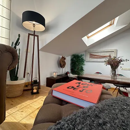 Bustos - Exclusive Oceanfront Penthouse Apartment Gijon